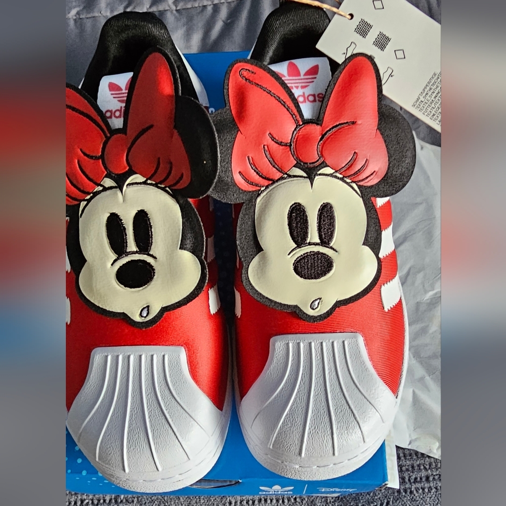 ADIDAS X DISNEY MINNIE MOUSE SUPERSTAR SHOES